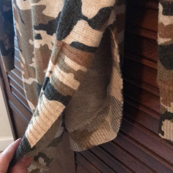 Camo sweater - Picture 3 of 4